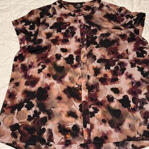 Simply Vera Vera Wang Pink and Purple Floral Blouse